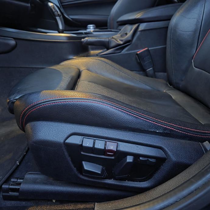 BMW serija 1 120d Sport automatik, fotografija 8