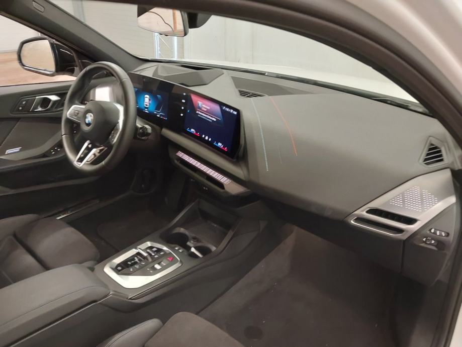 BMW serija 1 123 xDrive P sport PRO automatik, fotografija 6