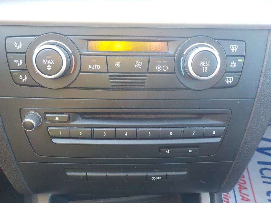 BMW serija 1 18 D⭐️143 ks⭐️NAVIGACIJA⭐️VELIKI SERVIS⭐️REG.8/27⭐️, fotografija 12