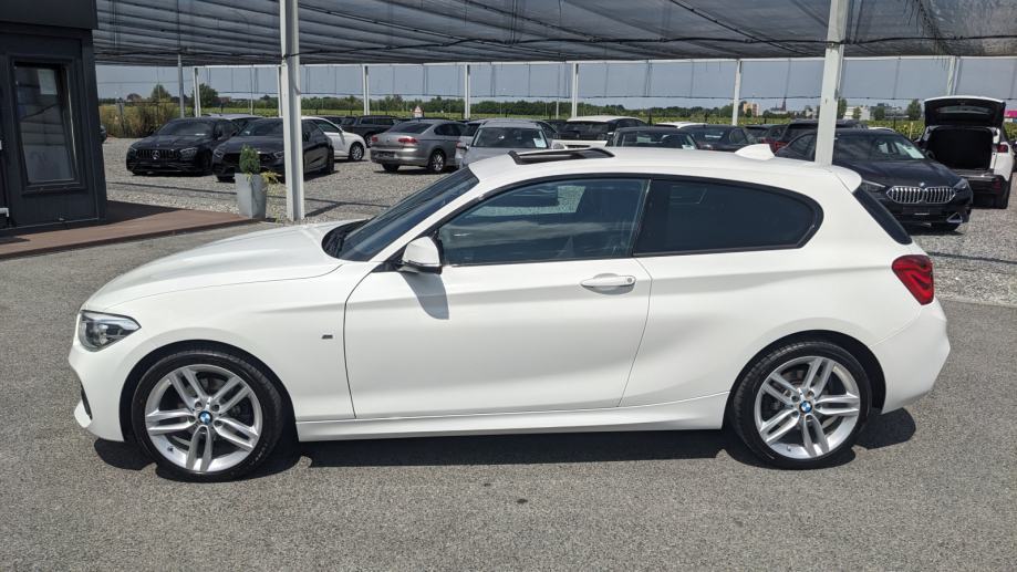 BMW SERIJA 1 M PAKET 120d XDRIVE SPORT, fotografija 3