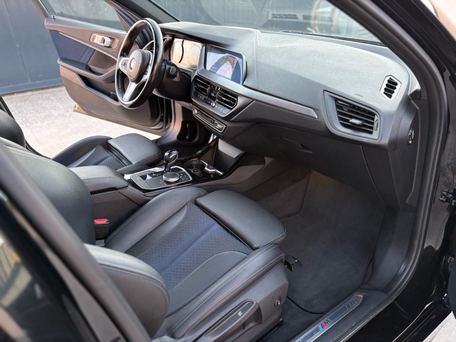 BMW serija 1 M paket automatik, fotografija 10