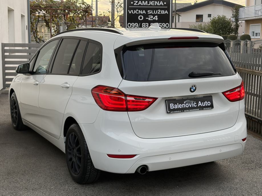 BMW SERIJA 2 216 D •• KAO NOVA, FULL OPREMA, NAVIGACIJA ••, pogled izvana - slika 4