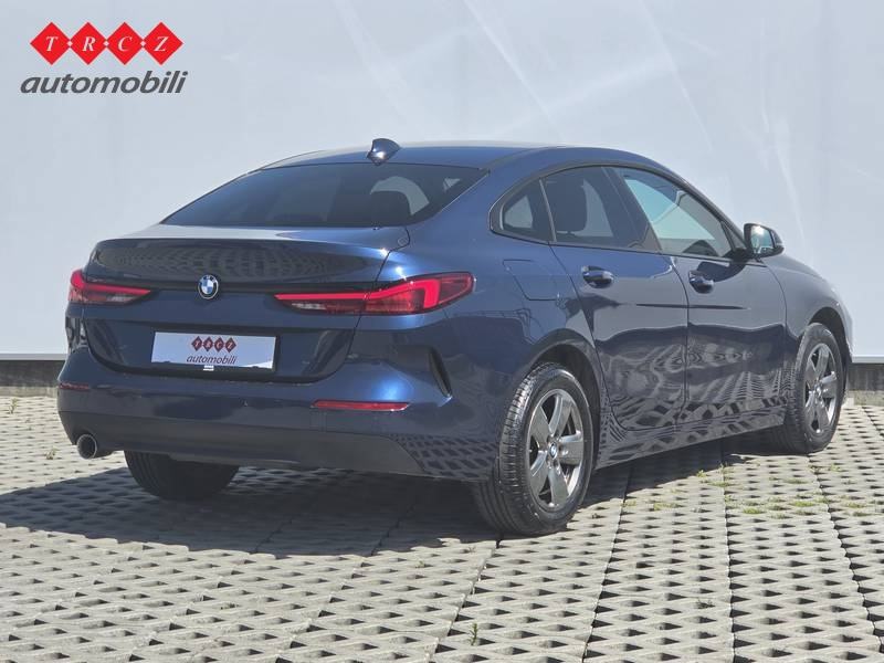 BMW serija 2 216d automatik, fotografija 4