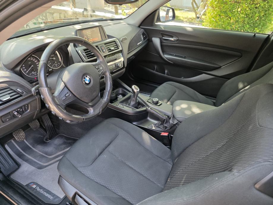 BMW 218d coupe, fotografija 9
