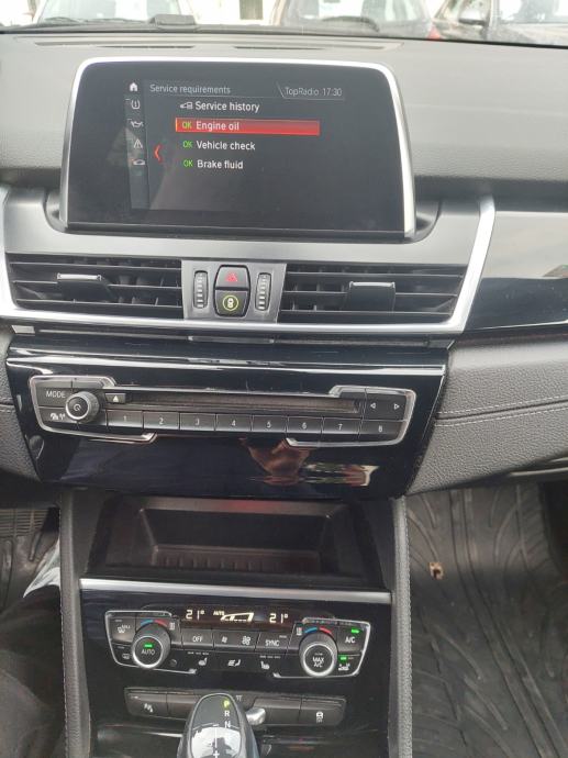 BMW serija 2 Active Tourer Sport Line 218d automatik, fotografija 10