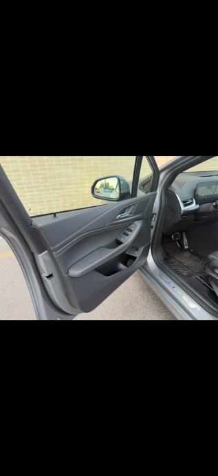 BMW serija 2 Active Tourer 218d - REG 09/27, fotografija 9