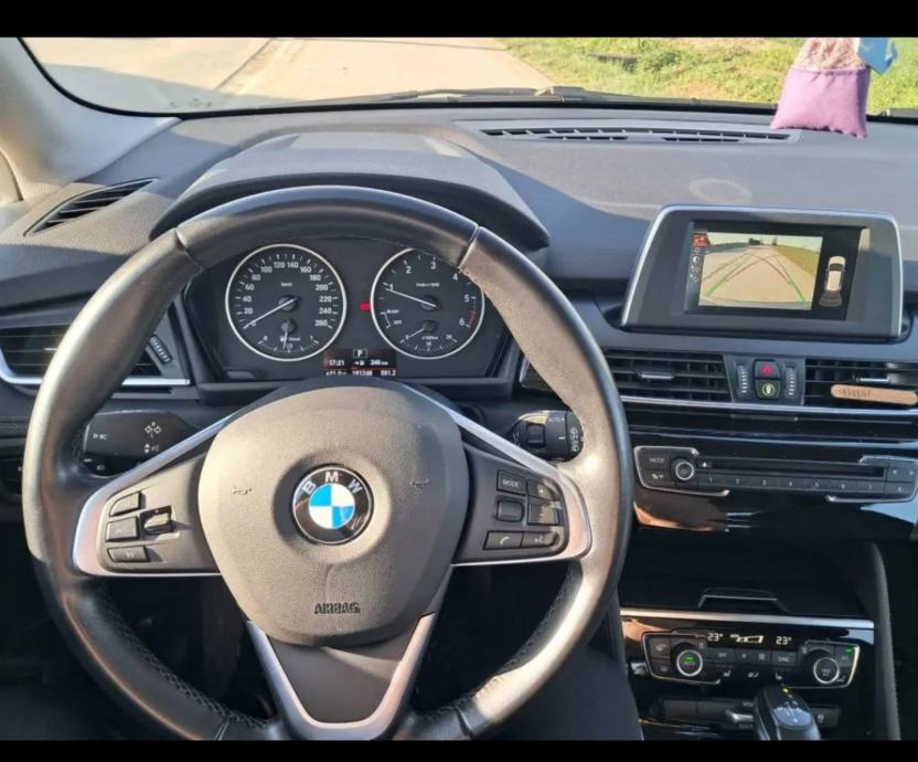 BMW serija 2 Active Tourer 218d automatik, fotografija 7