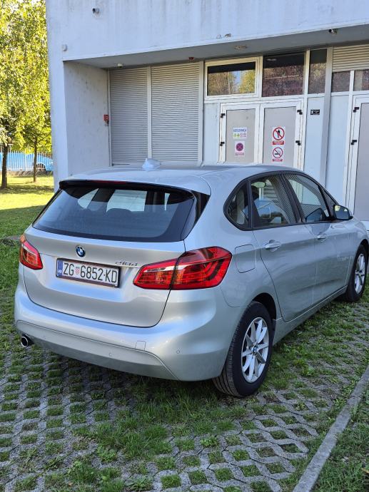 BMW serija 2 Active Tourer 218d automatik,dva seta kotača, fotografija 3