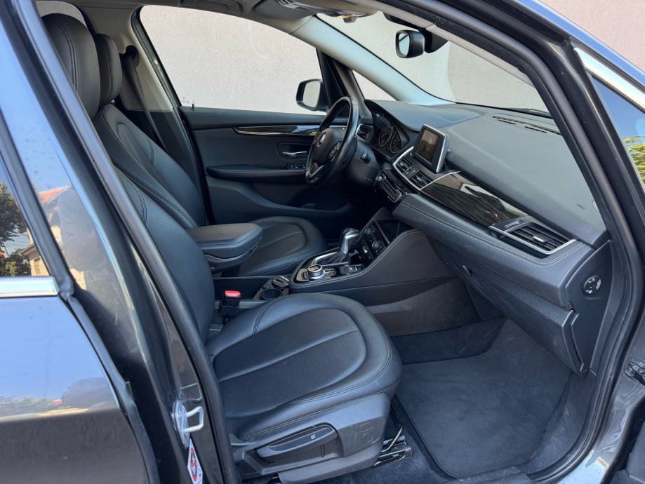 BMW serija 2 Active Tourer 218d LEASING BEZ UČEŠĆA I BEZ JAMACA, fotografija 6