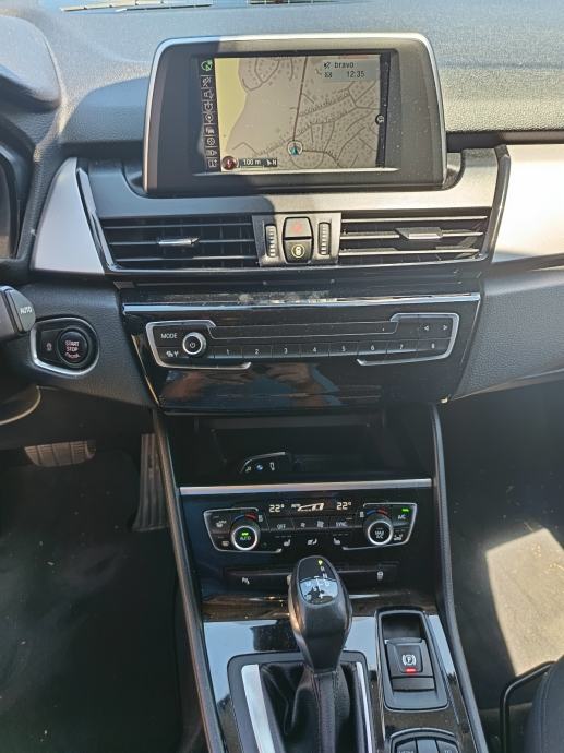 BMW serija 2 Active Tourer 218d, fotografija 5