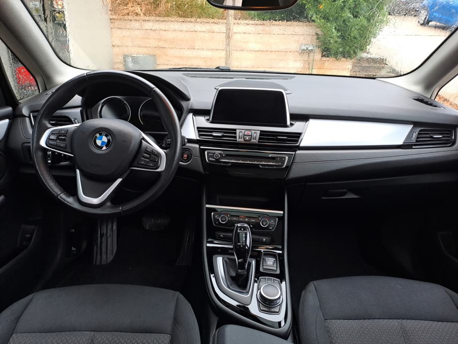 Bmw 218i Active Tourer Automatik Probleme BMW serija 2 Active Tourer 218i automatik, 2019 god.