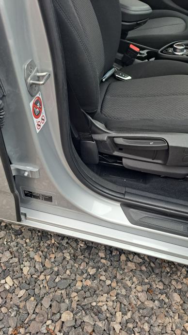 BMW serija 2 Active Tourer X DRIVE 218d 116000 T, fotografija 7