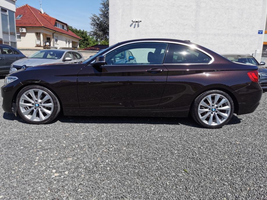 BMW serija 2 coupe 218d Luxury line automatik, 2015 god.