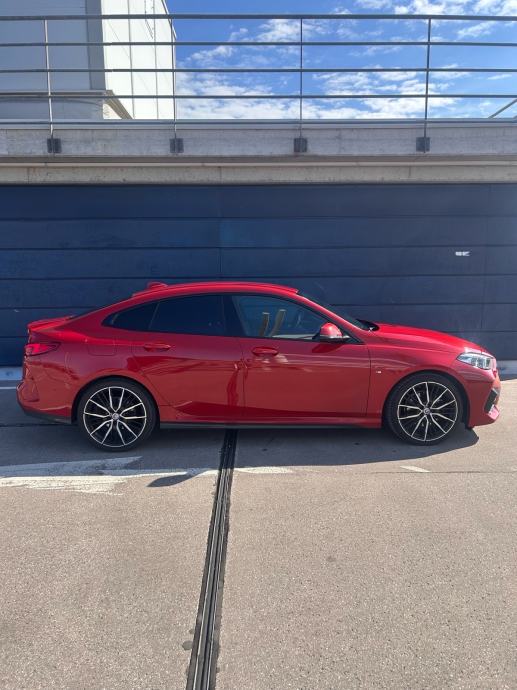 BMW 218i Gran Coupé M Sport automatik, 2022., 19″ alu, fotografija 4