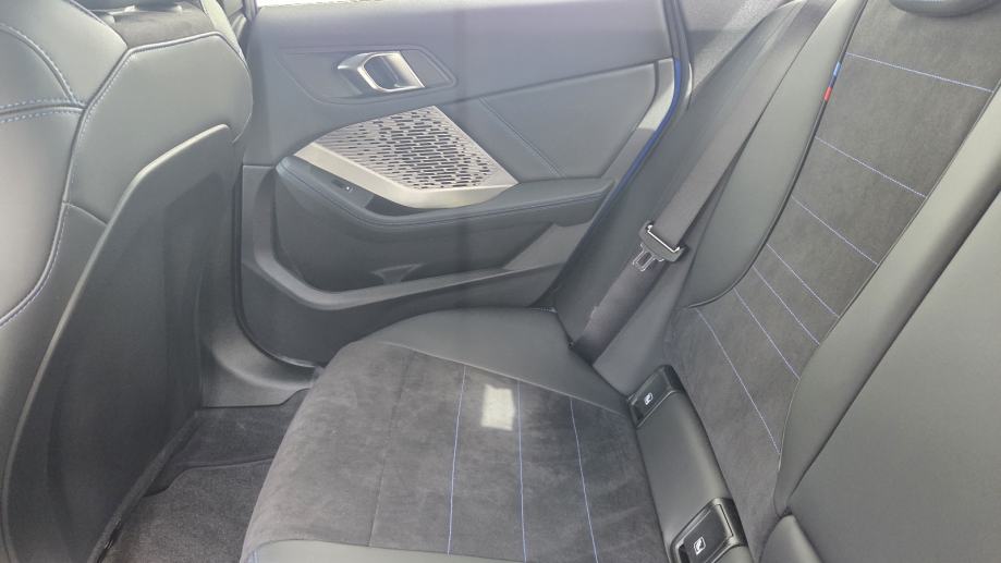 BMW serija 2 Gran Coupe 220 Automatik M-Paket *** 5.400 km ***, fotografija 12