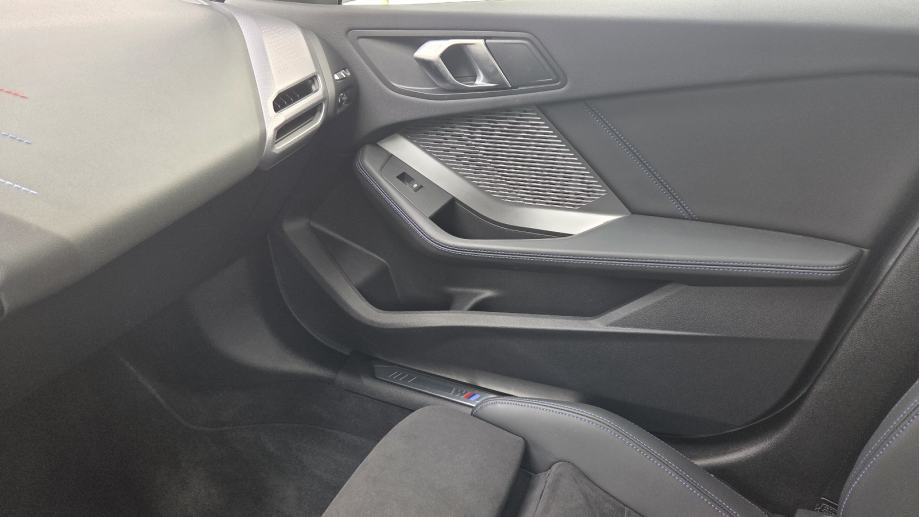 BMW serija 2 Gran Coupe 220 Automatik M-Paket *** 5.400 km ***, fotografija 11