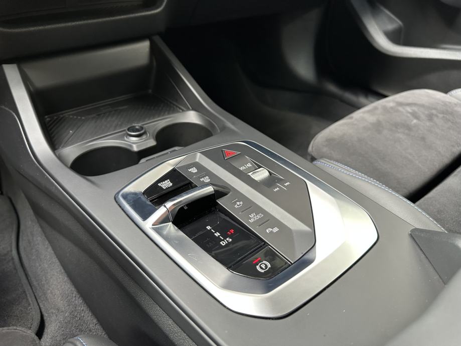 BMW serija 2 Gran Coupe M235 *XDRIVE*360° KAMERA*HEAD-UP*HARMAN/KARDON, fotografija 14