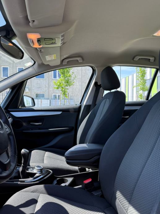 BMW serija 2 Gran Tourer 216d, 10/2022. servisna povjest komplet u BMW, fotografija 9