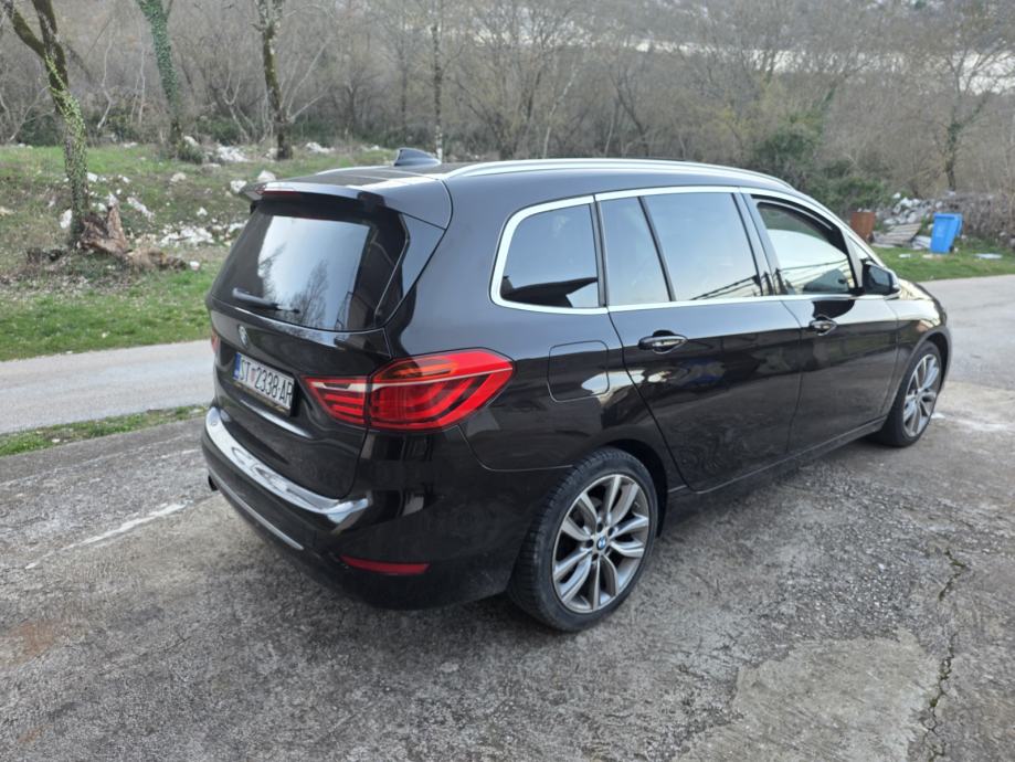 BMW serija 2 GT 218d automatikLED/PANO/TEMP/NAVI/KOZA..., fotografija 15