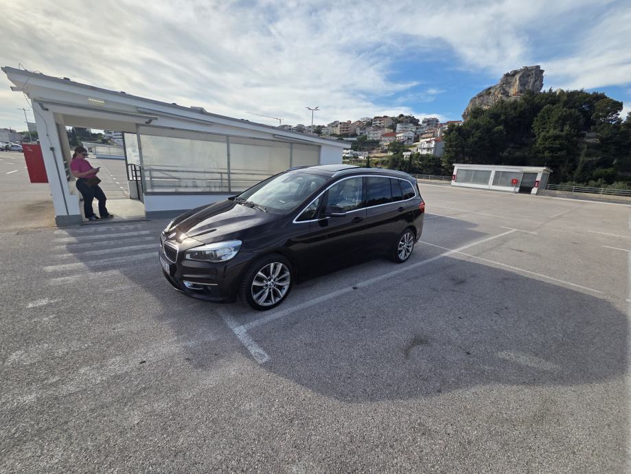 BMW serija 2 GT 218d automatikLED/PANO/TEMP/NAVI/KOZA..., fotografija 16