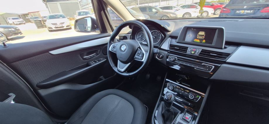 BMW 216d Active Tourer, 6 BRZINA, AUT. KLIMA, TEMP, MODOVI VOZNJE..., fotografija 19