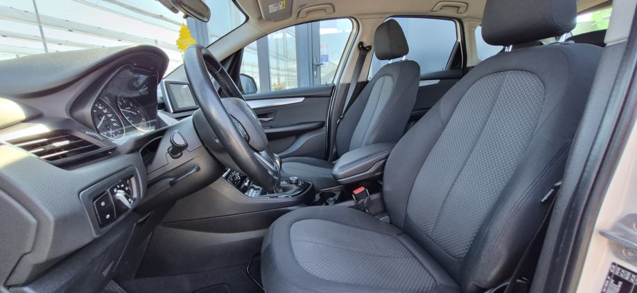 BMW 216d Active Tourer, 6 BRZINA, AUT. KLIMA, TEMP, MODOVI VOZNJE..., fotografija 12