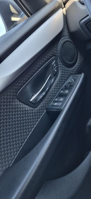 BMW 216d Active Tourer, 6 BRZINA, AUT. KLIMA, TEMP, MODOVI VOZNJE..., fotografija 10