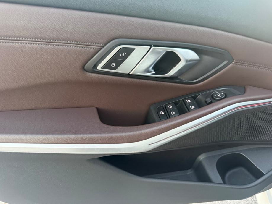 BMW serija 3 2.0d 150KS M-PAKET VIRTUAL,TEMPOMAT,KOŽA,NAVI,LED,JAMSTVO, fotografija 12