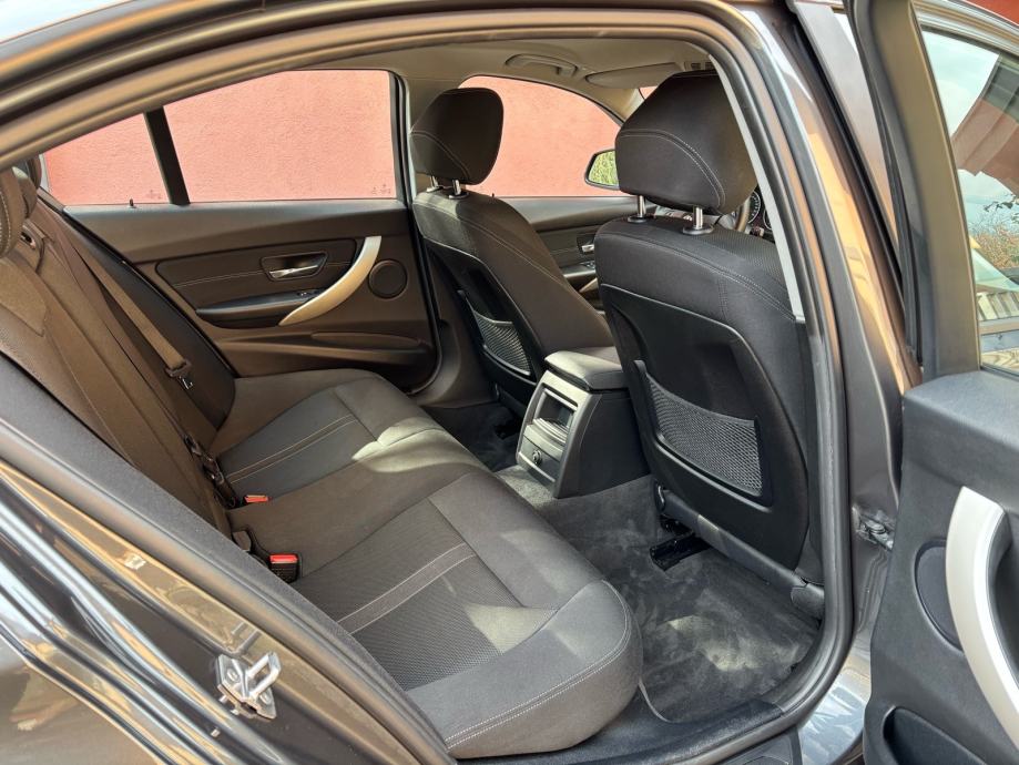 BMW serija 3 316d/2.0d Sportline, fotografija 20