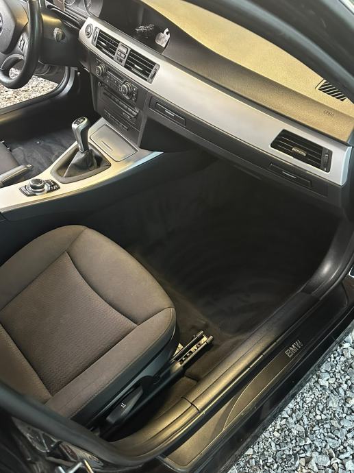 BMW 3/318d/E91/2011, 2.0 , 105 kW, fotografija 9
