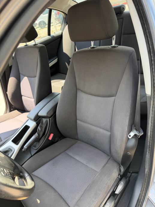 BMW serija 3 316d,Reg 12/26,Top stanje!!!, fotografija 9
