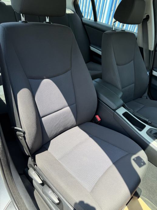 BMW serija 3 316d,Reg 12/26,Top stanje!!!, fotografija 15