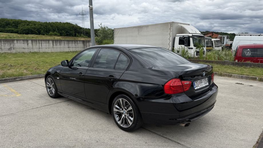BMW serija 3 316d, fotografija 9