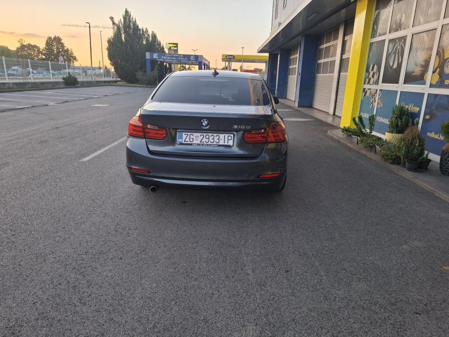 BMW serija 3 316d, fotografija 9
