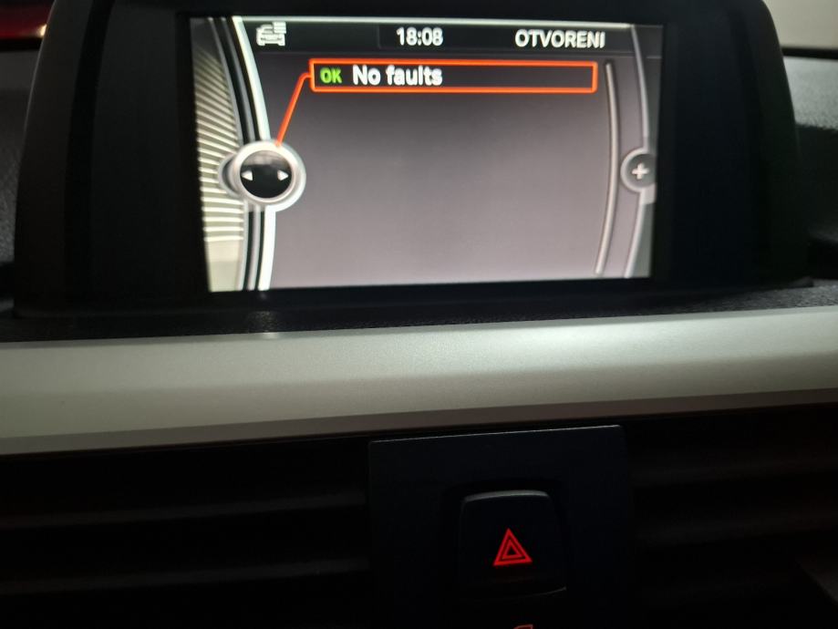 BMW serija 3 316d, fotografija 17