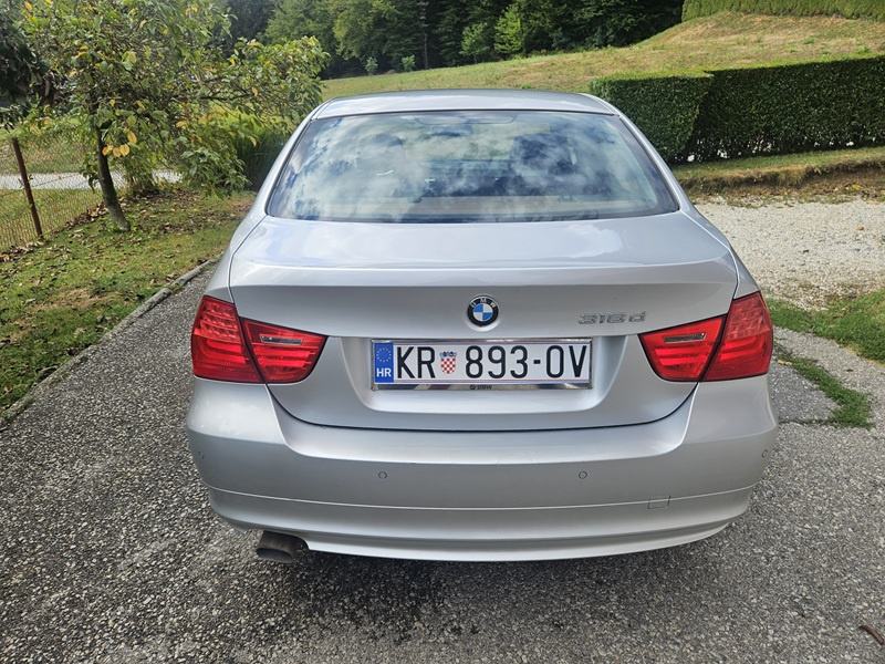 BMW e90 2010 GOD, fotografija 8