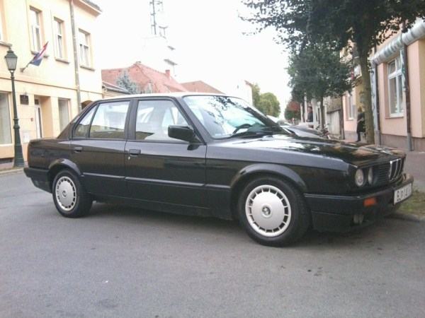 BMW serija 3 316i