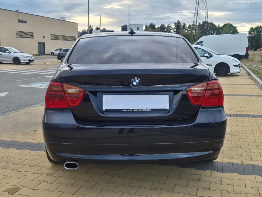 BMW serija 3 318d-143KS*DIG.KLIMA*REG.06.MJ.2027.G*PROMJENJEN LANAC*, fotografija 15