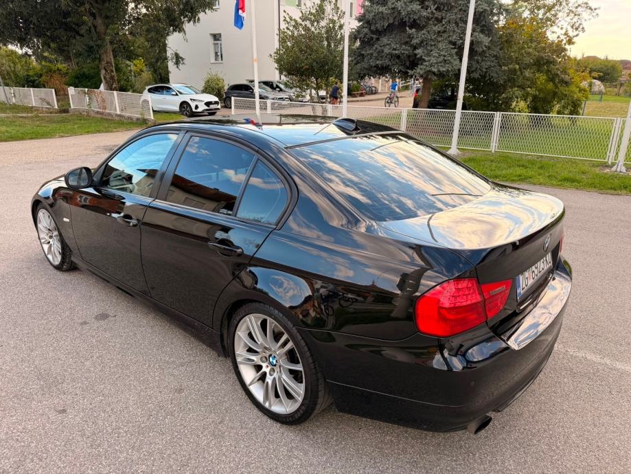 BMW serija 3 318d AUTO U TOP STANJU BEZ ULOGA MOGUCA ZAMJENA, fotografija 2