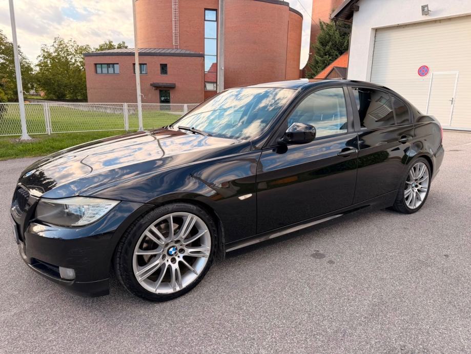 BMW serija 3 318d AUTO U TOP STANJU BEZ ULOGA MOGUCA ZAMJENA, fotografija 5