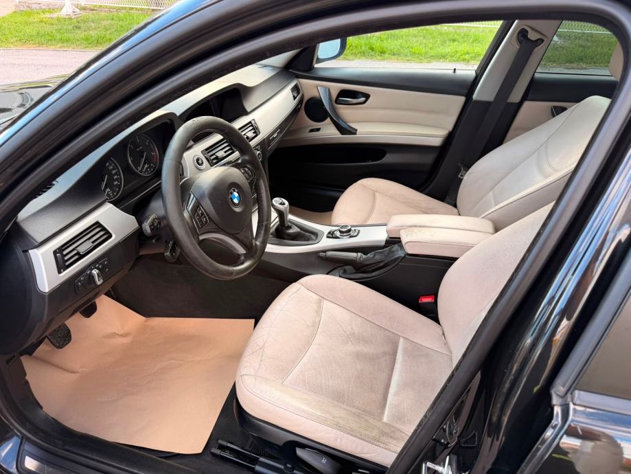 BMW serija 3 318d AUTO U TOP STANJU BEZ ULOGA MOGUCA ZAMJENA, fotografija 19