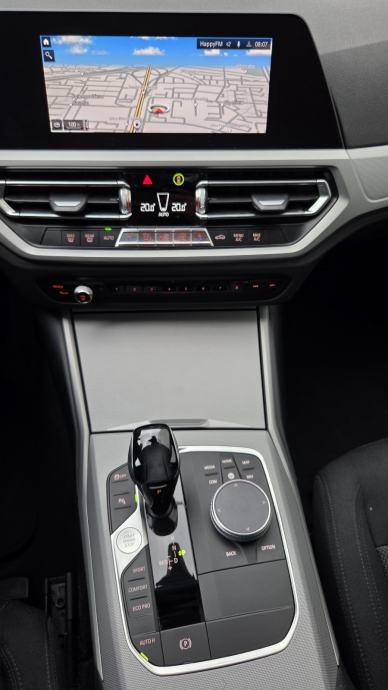 BMW serija 3 318d Automatik * Nije uvoz * Prvi vlasnik * 76.600 km *, fotografija 10