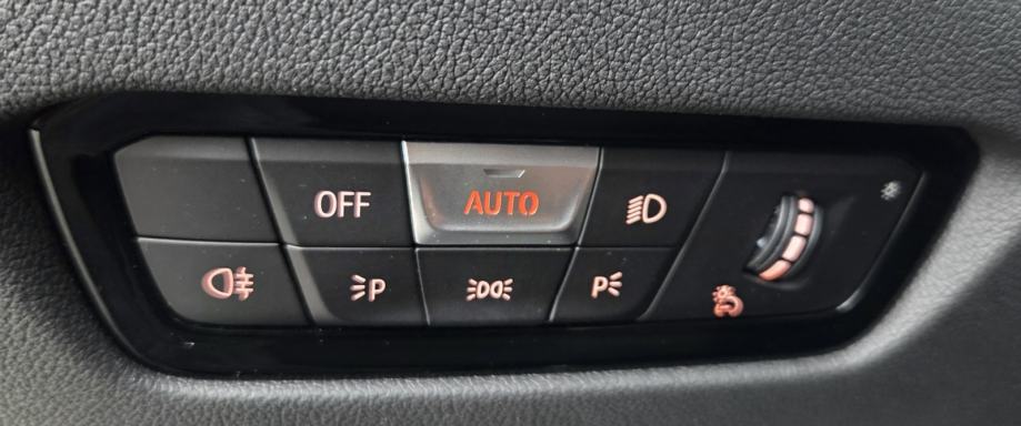 BMW serija 3 318d Automatik * Nije uvoz * Prvi vlasnik * 76.600 km *, fotografija 14
