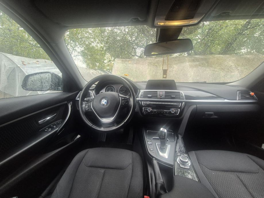 PRILIKA! BMW serija 3 318d automatik, fotografija 11