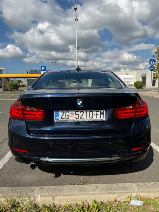BMW serija 3 318d F30 Luxury, fotografija 3