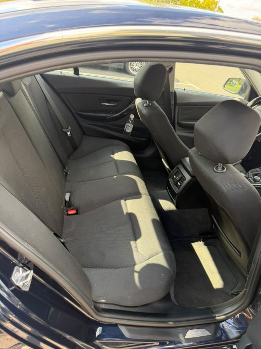 BMW serija 3 318d F30 Luxury, fotografija 8