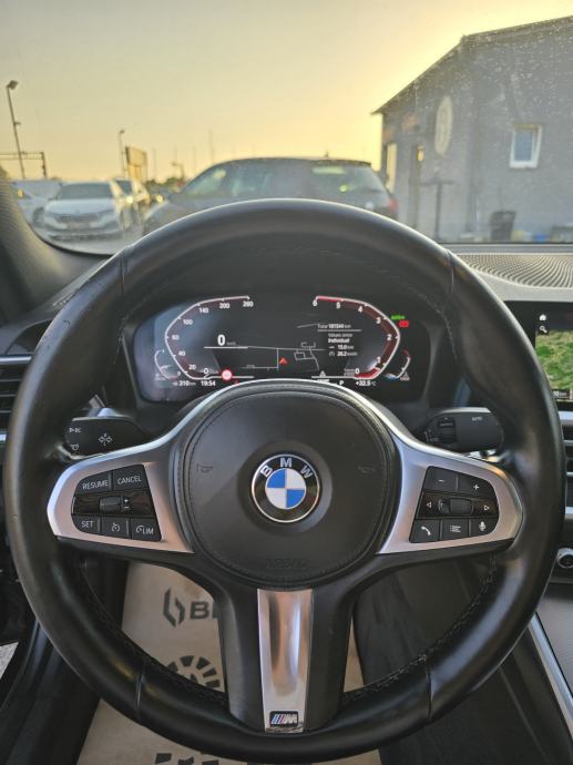 BMW serija 3 318d M sport automatik / PRVI VLASNIK/, fotografija 7