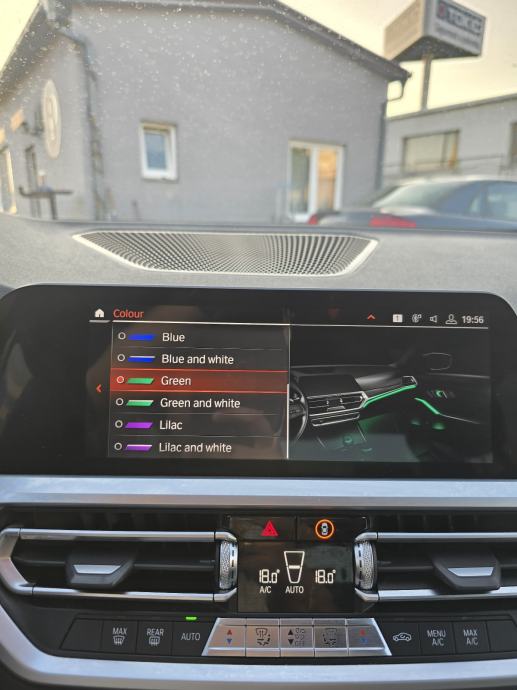BMW serija 3 318d M sport automatik / PRVI VLASNIK/, fotografija 11