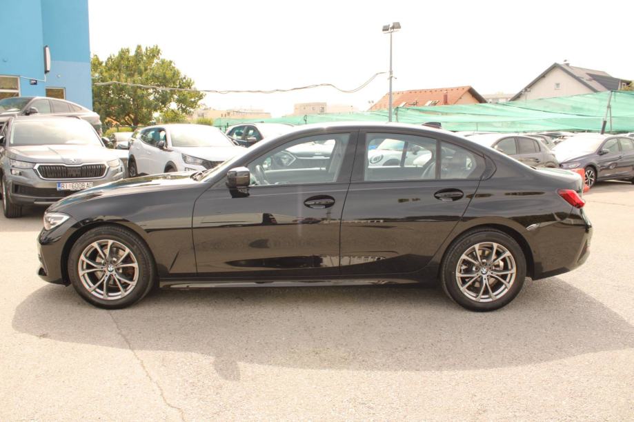 BMW serija 3 318d *NAVIGACIJA, LED*, fotografija 8