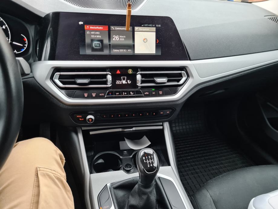 BMW serija 3 318d, fotografija 8